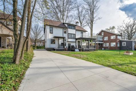 2885 Edgehill Road Cleveland Heights OH 44118