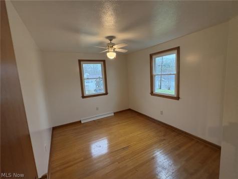 549 NW Montrose Avenue NW Massillon OH 44646