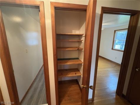 549 NW Montrose Avenue NW Massillon OH 44646