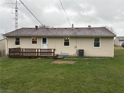 549 NW Montrose Avenue NW Massillon OH 44646