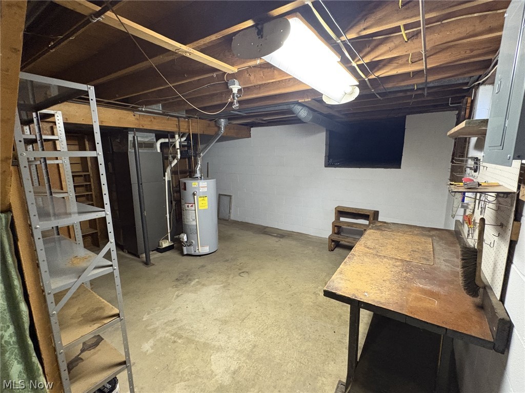 549 NW Montrose Avenue NW Massillon OH 44646