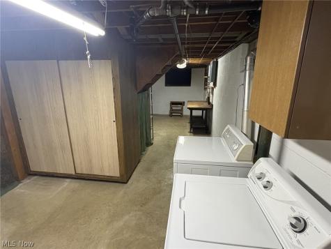 549 NW Montrose Avenue NW Massillon OH 44646