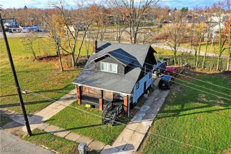 32 E Avondale Avenue Youngstown OH 44507