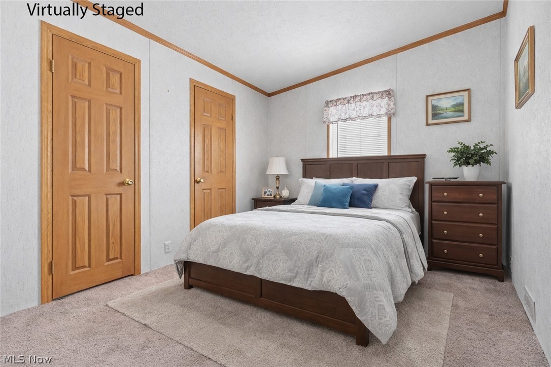 228 Troy Oaks Drive Hiram OH 44234