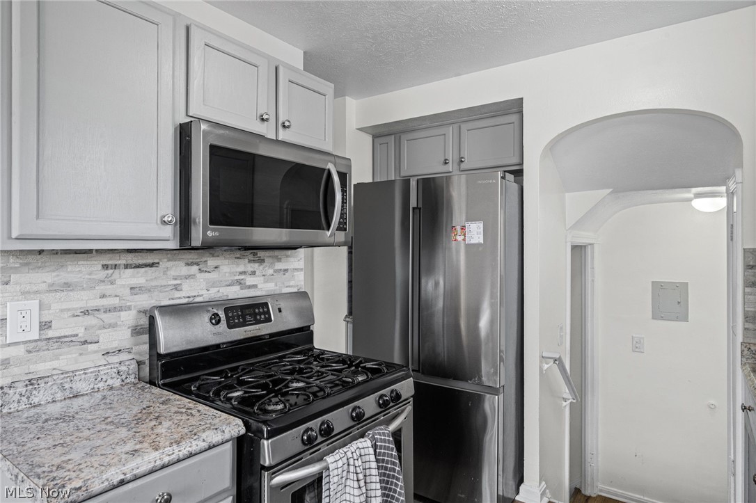 16102 Talford Avenue Cleveland OH 44128