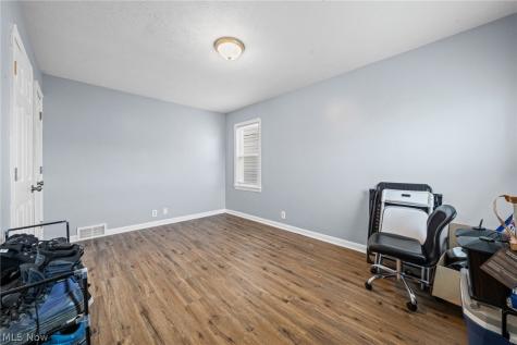 16102 Talford Avenue Cleveland OH 44128