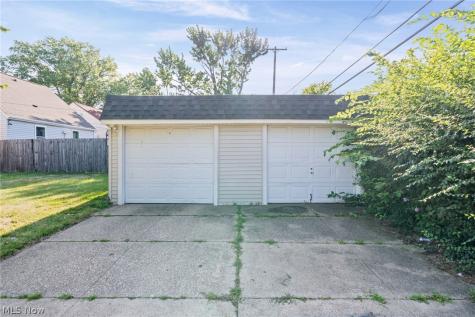 16102 Talford Avenue Cleveland OH 44128