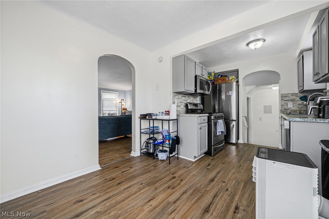 16102 Talford Avenue Cleveland OH 44128