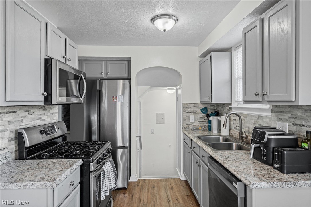 16102 Talford Avenue Cleveland OH 44128