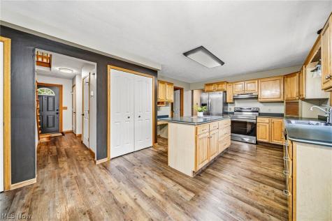 2009 Clay Road Dorset OH 44032