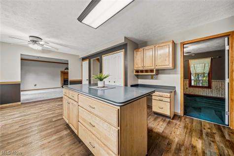 2009 Clay Road Dorset OH 44032