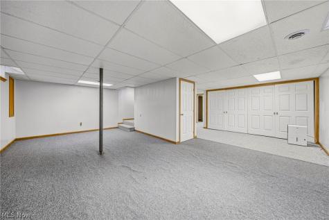 2009 Clay Road Dorset OH 44032