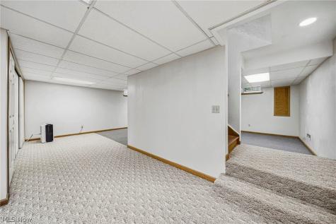 2009 Clay Road Dorset OH 44032