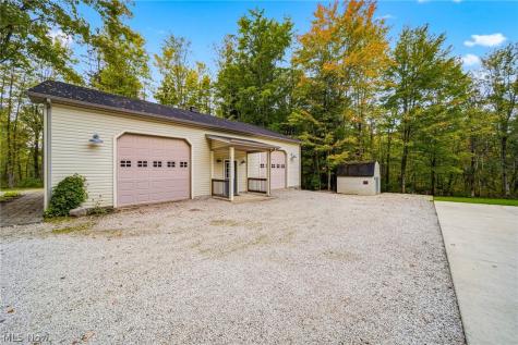 2009 Clay Road Dorset OH 44032