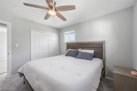 5882 Middlebrook Boulevard Brook Park OH 44142