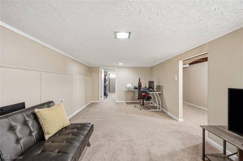 5882 Middlebrook Boulevard Brook Park OH 44142