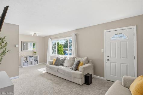 5882 Middlebrook Boulevard Brook Park OH 44142