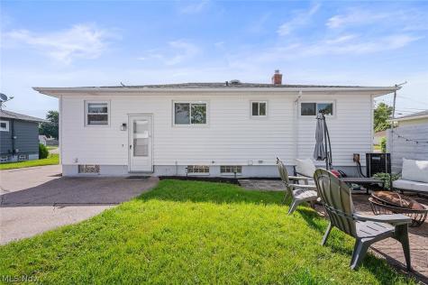 5882 Middlebrook Boulevard Brook Park OH 44142