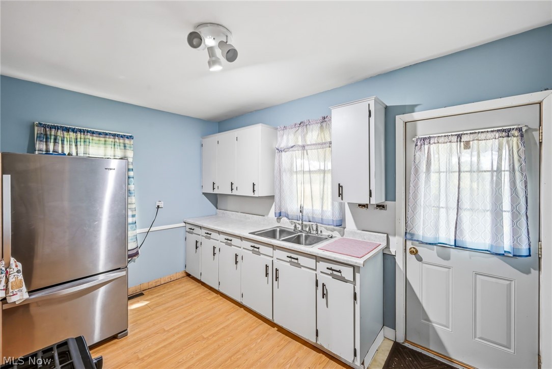 2645 Draper Street SE Warren OH 44484