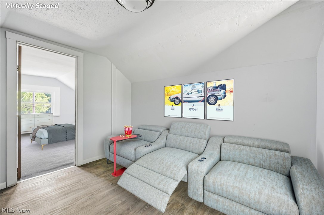 2645 Draper Street SE Warren OH 44484