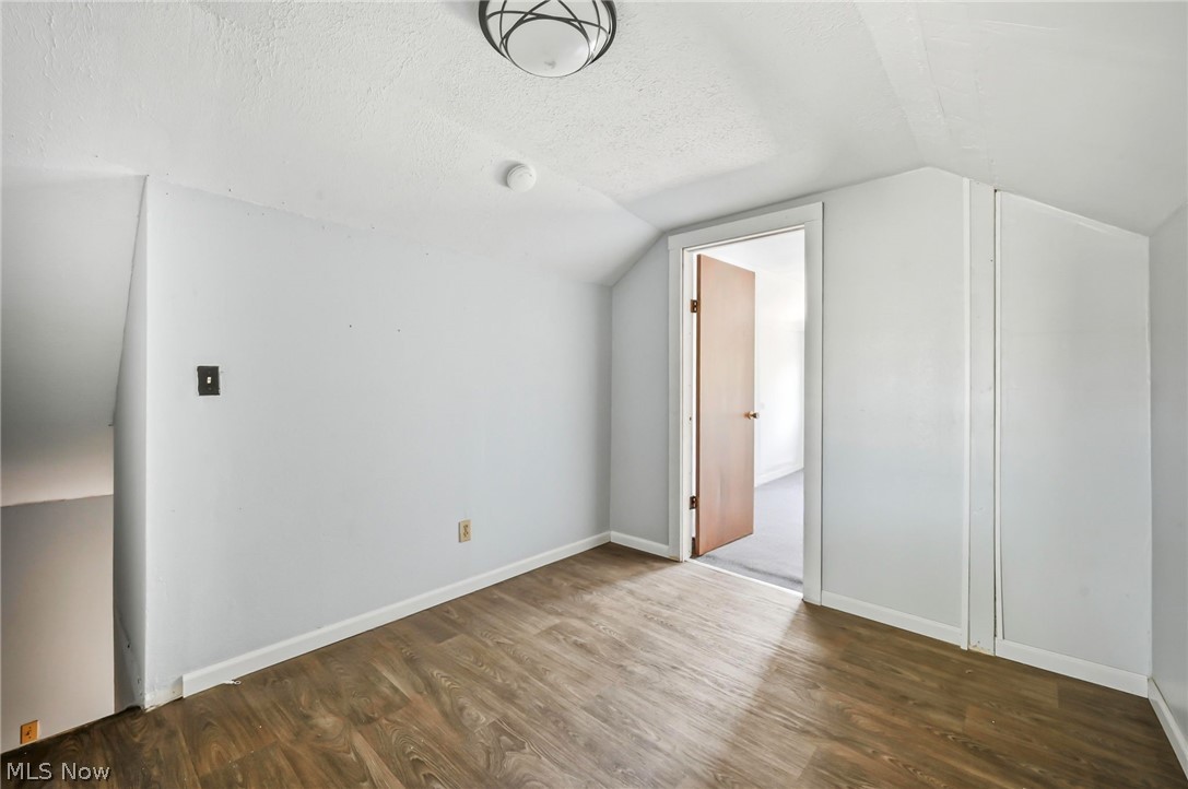 2645 Draper Street SE Warren OH 44484