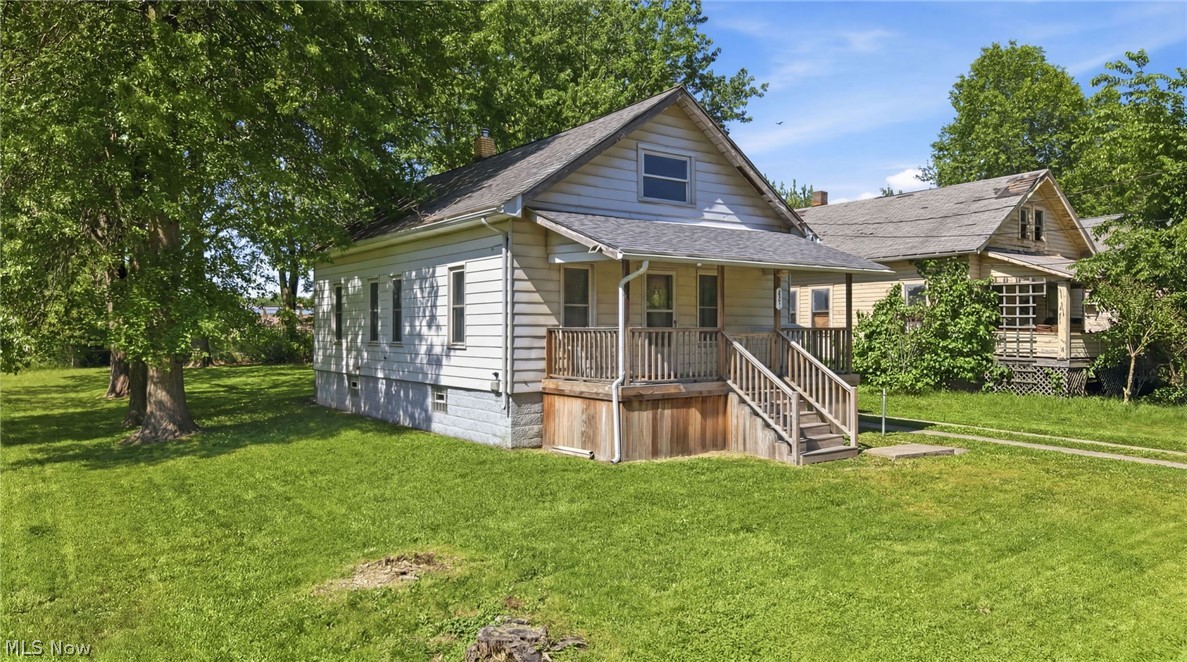 2645 Draper Street SE Warren OH 44484