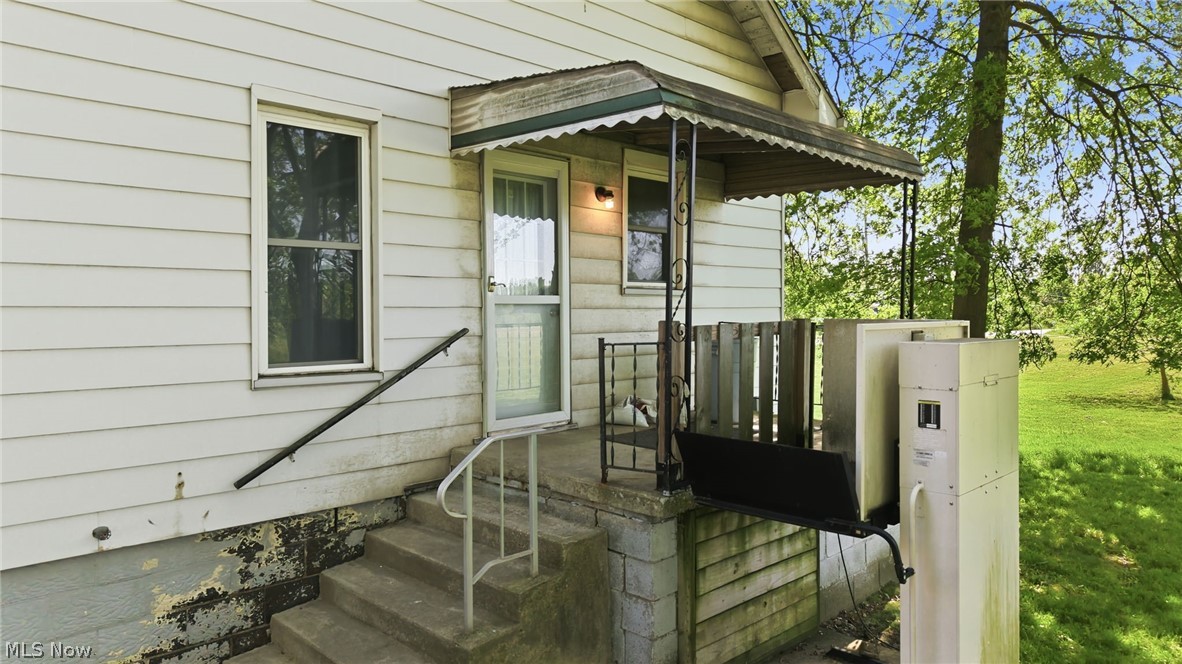 2645 Draper Street SE Warren OH 44484