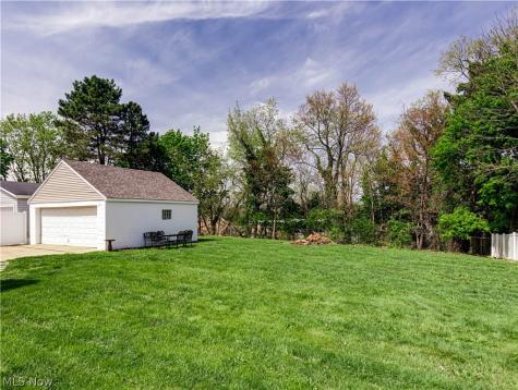 703 Annapolis Avenue Akron OH 44310