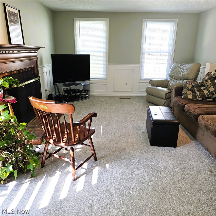 9898 Lakeview Circle Strongsville OH 44136