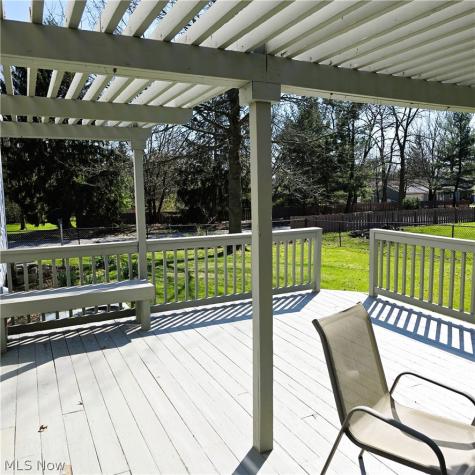 9898 Lakeview Circle Strongsville OH 44136