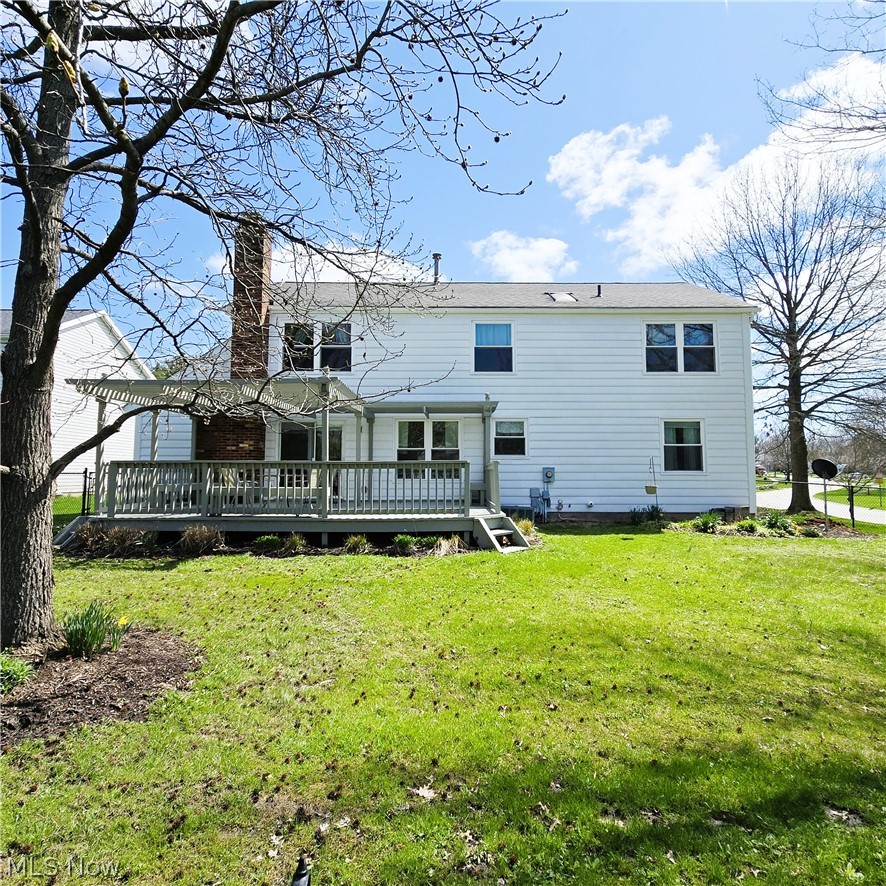 9898 Lakeview Circle Strongsville OH 44136