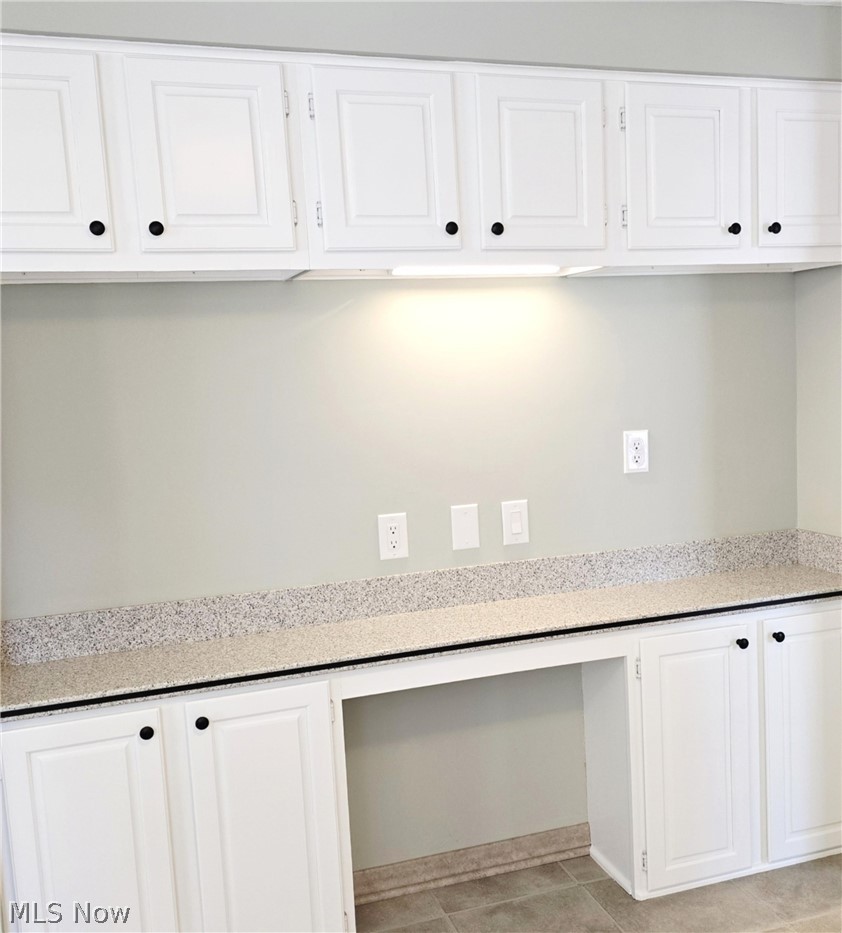 9898 Lakeview Circle Strongsville OH 44136