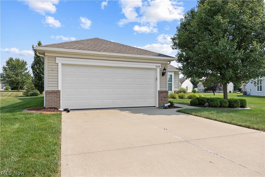 9099 Vernon Hill North Ridgeville OH 44039