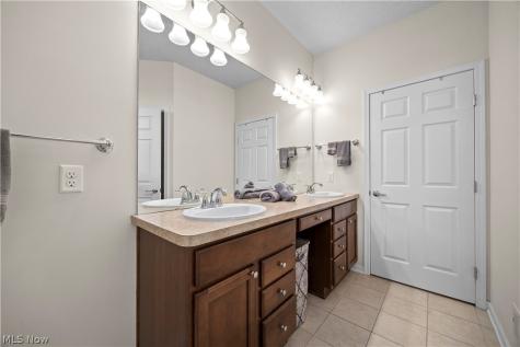 9099 Vernon Hill North Ridgeville OH 44039