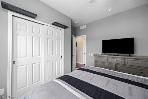 9099 Vernon Hill North Ridgeville OH 44039