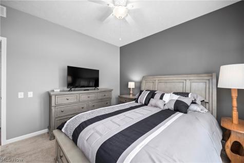 9099 Vernon Hill North Ridgeville OH 44039