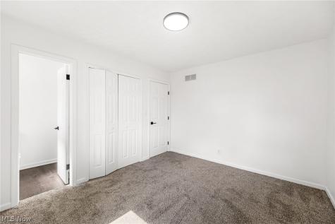 164 High Grove Boulevard Akron OH 44312
