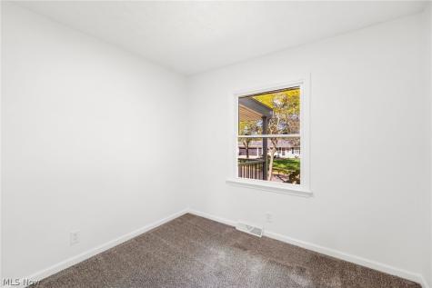 164 High Grove Boulevard Akron OH 44312