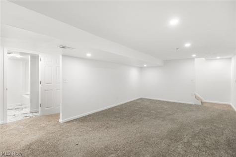 164 High Grove Boulevard Akron OH 44312