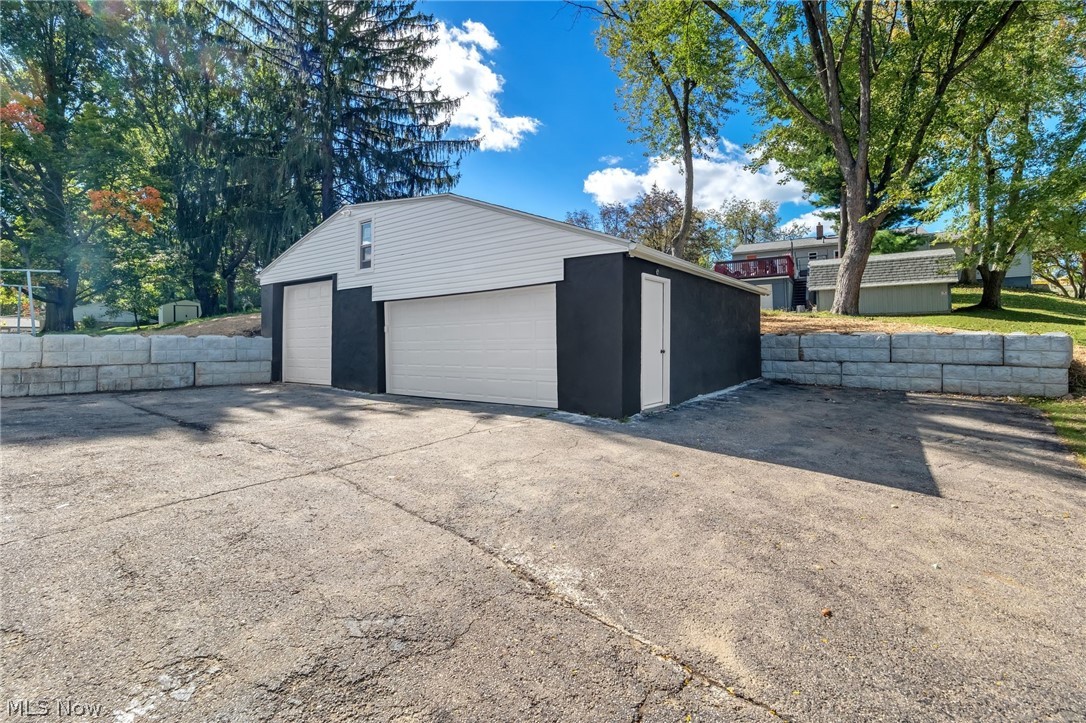 164 High Grove Boulevard Akron OH 44312