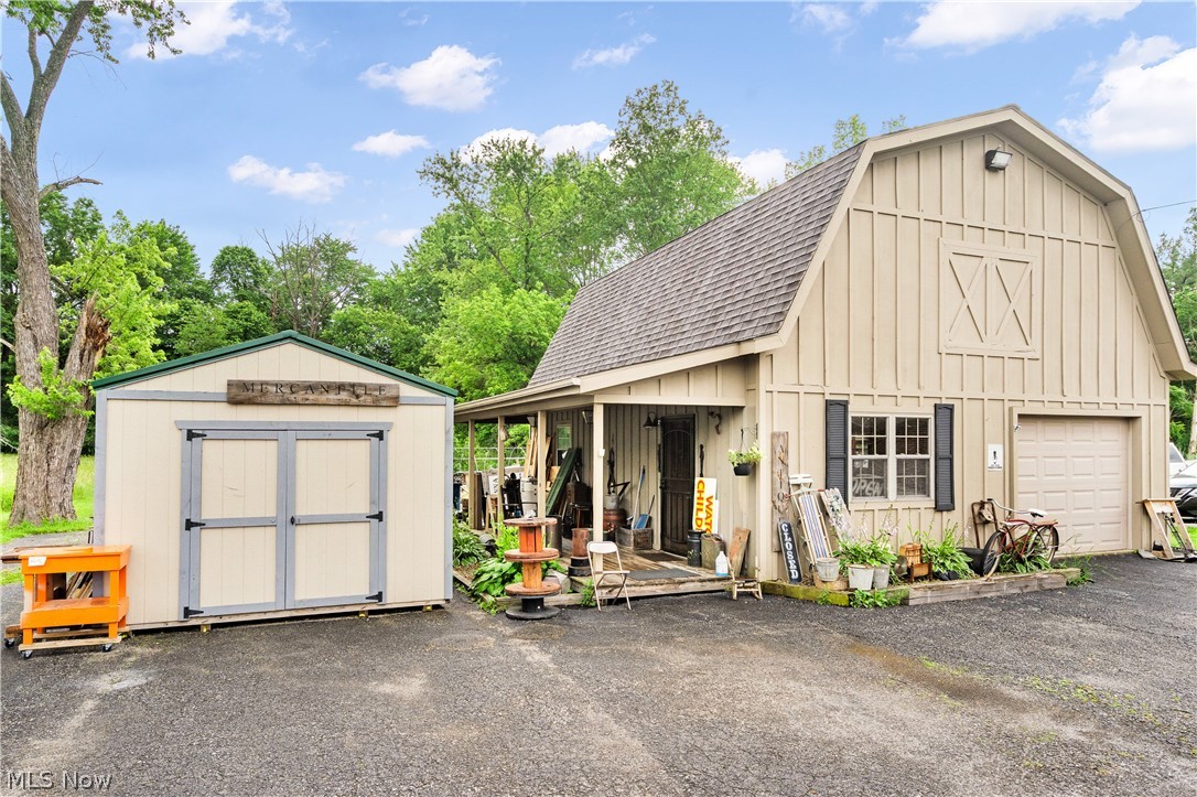 337 Youngstown Kingsville Road SE Vienna OH 44473