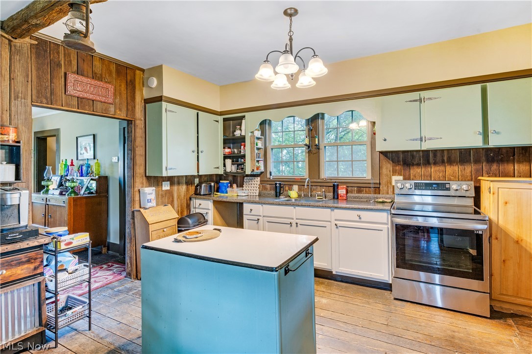 337 Youngstown Kingsville Road SE Vienna OH 44473