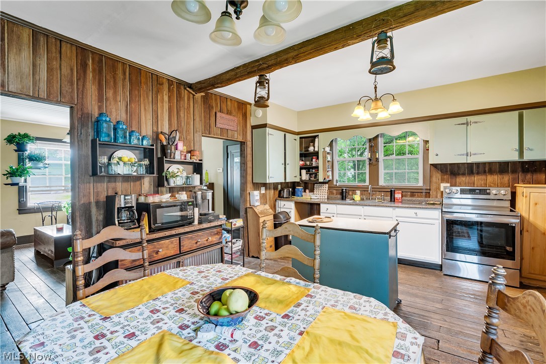 337 Youngstown Kingsville Road SE Vienna OH 44473