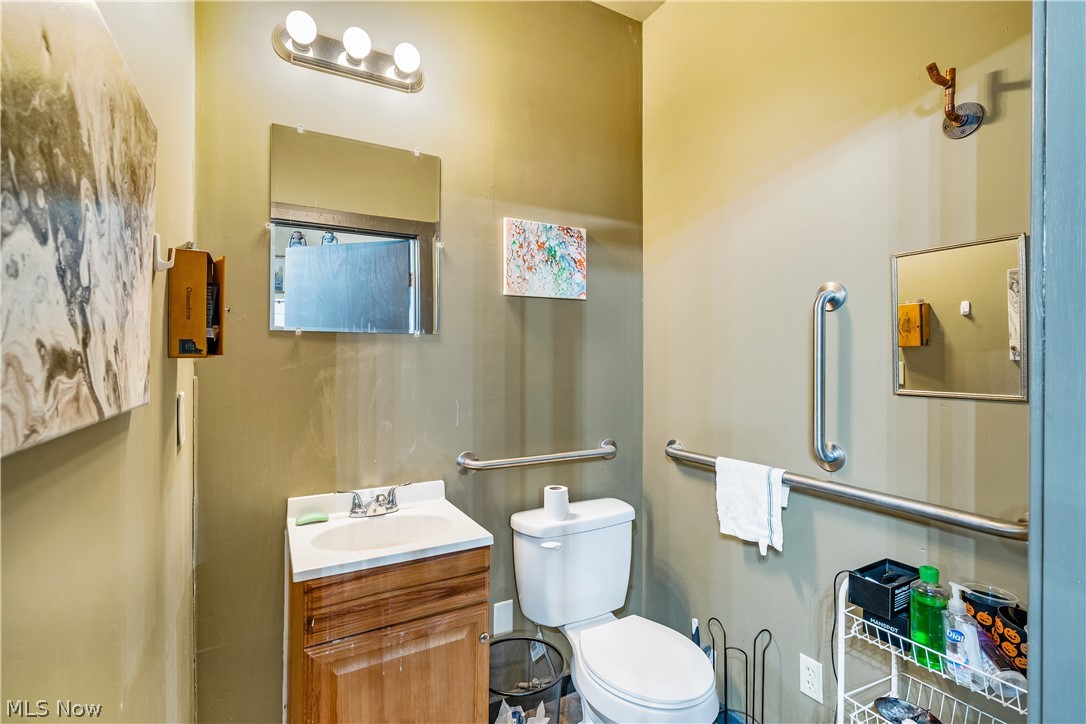 337 Youngstown Kingsville Road SE Vienna OH 44473
