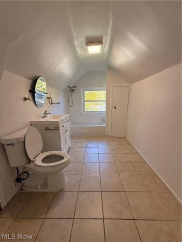 3694 Grosvenor Road Cleveland Heights OH 44118