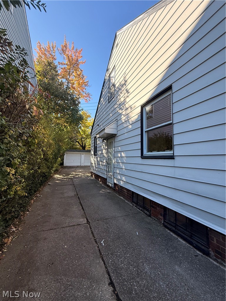 3694 Grosvenor Road Cleveland Heights OH 44118