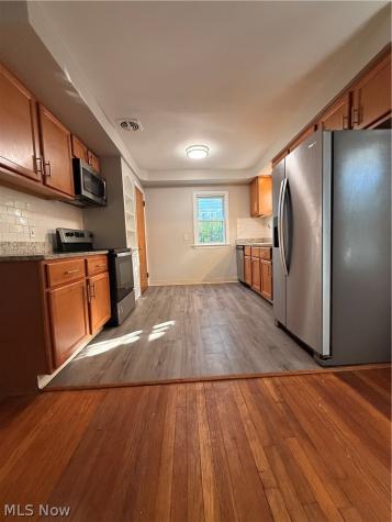 3694 Grosvenor Road Cleveland Heights OH 44118