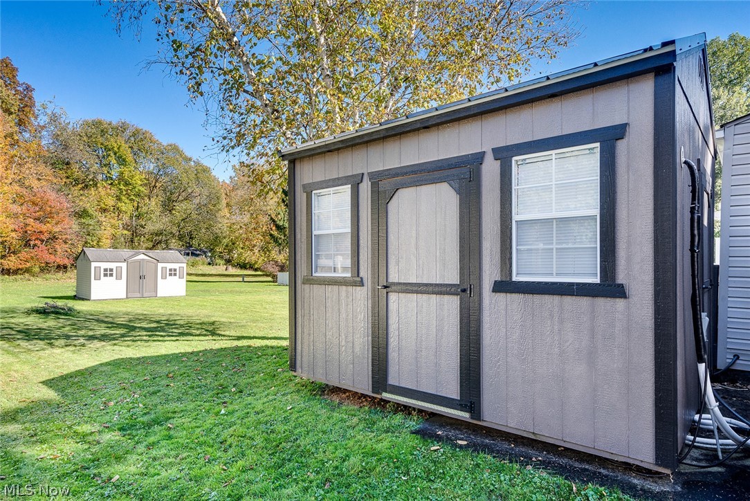 189 Bentwillow Drive Niles OH 44446