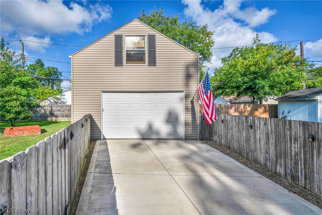 342 Inwood Boulevard Avon Lake OH 44012