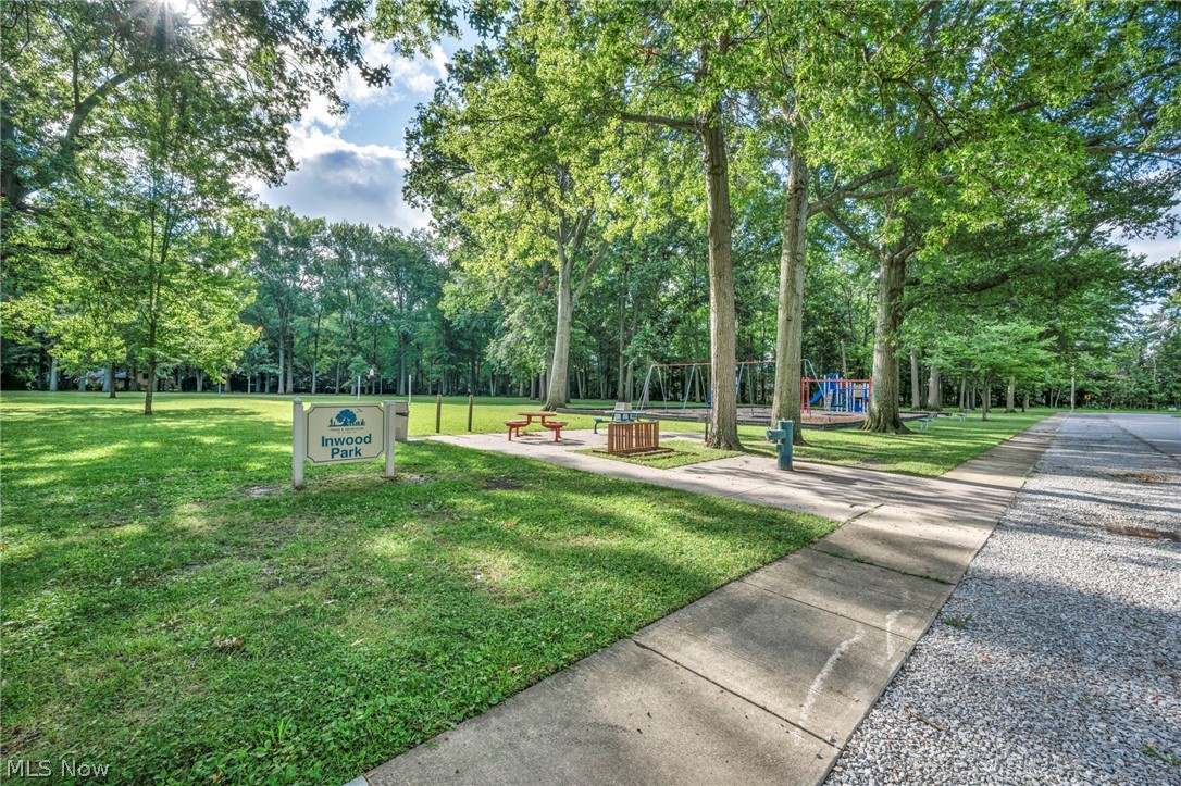 342 Inwood Boulevard Avon Lake OH 44012